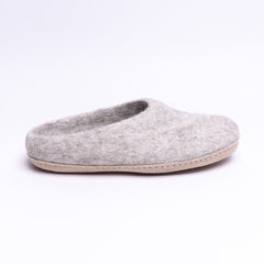 Marbled Tan Wool Felt Slippers - Kuuma Shoes