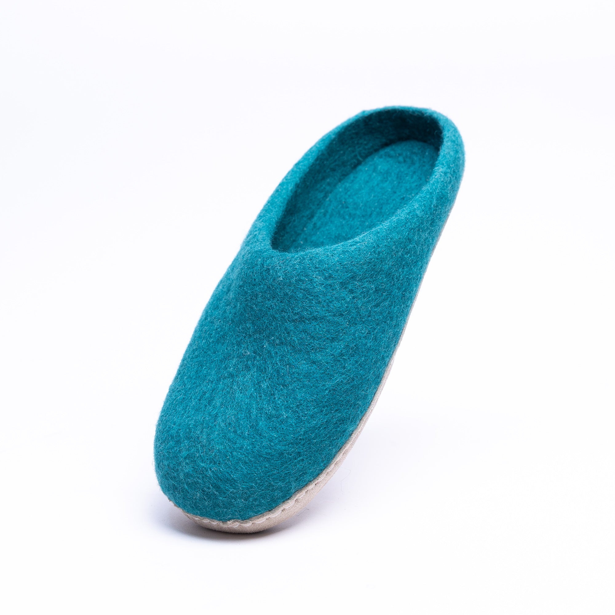 Peacock Felt Slippers - Kuuma Shoes