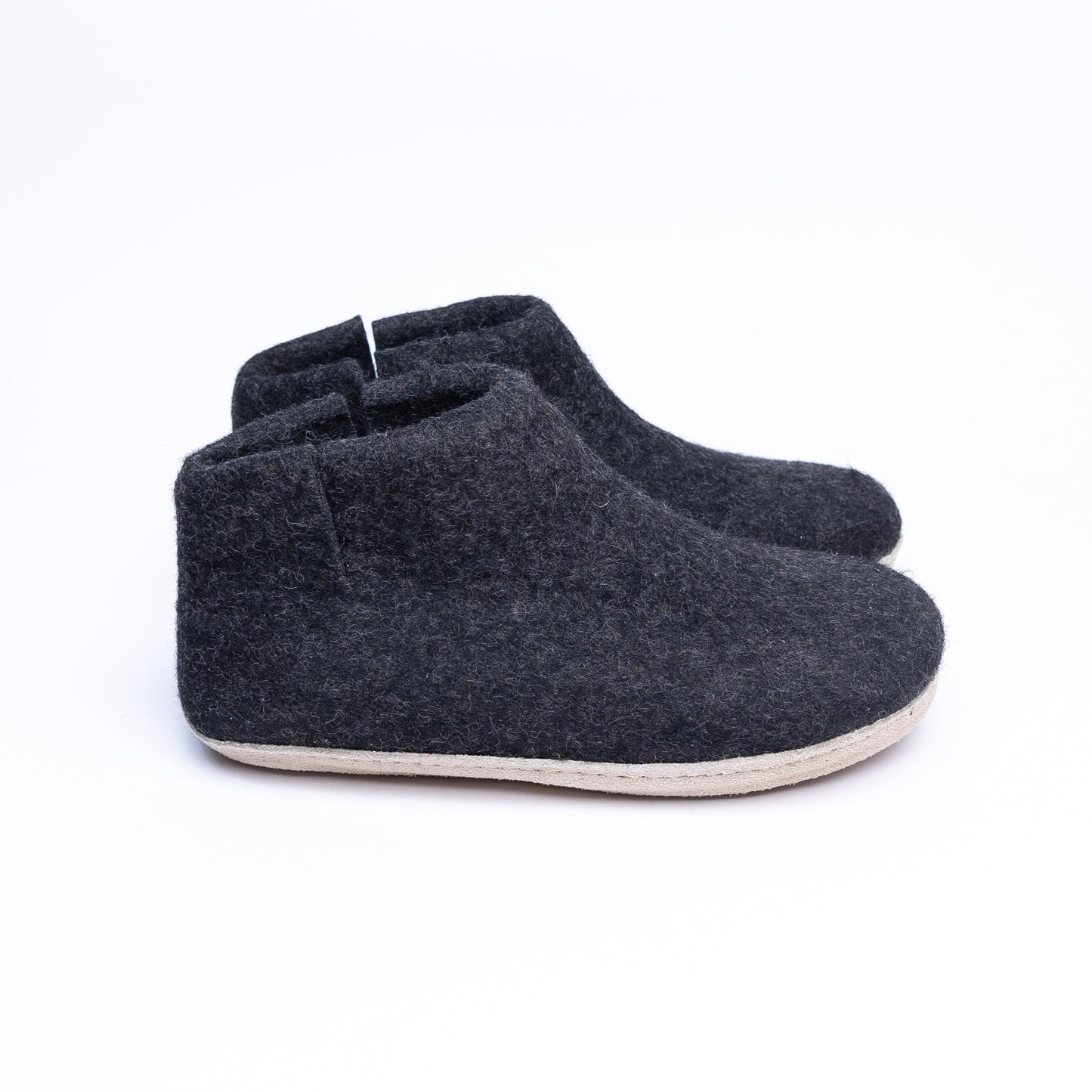 KUUMA - Graphite Wool Felt Boots Unisex, Cozy, Handmade Indoor Comfort