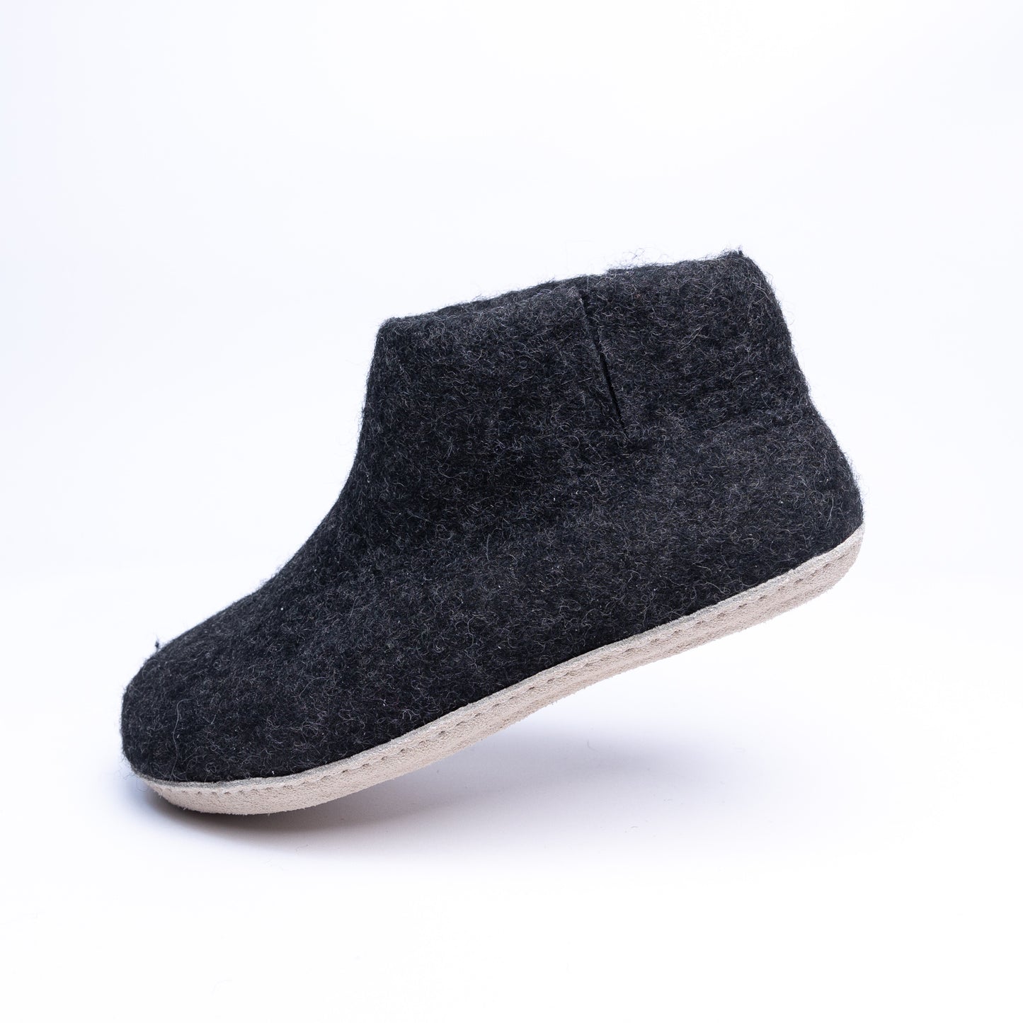 KUUMA - Graphite Wool Felt Boots Unisex, Cozy, Handmade Indoor Comfort