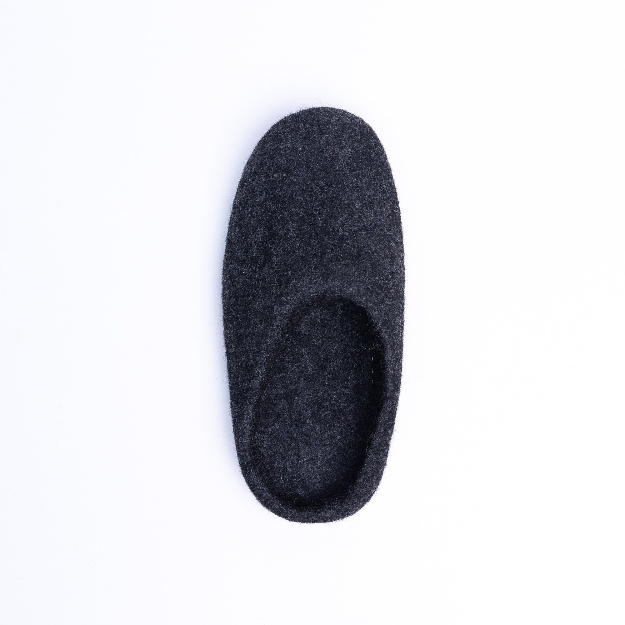 Top view of graphite felted wool slipper - Kuuma Shoes