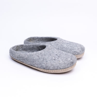 Marbled Light Grey Wool Felt Slippers