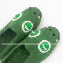 Load image into Gallery viewer, Green Frog Shoe
