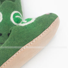 Load image into Gallery viewer, Green Frog Shoe
