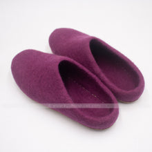 Load image into Gallery viewer, Purple Slipper
