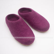 Load image into Gallery viewer, Purple Slipper
